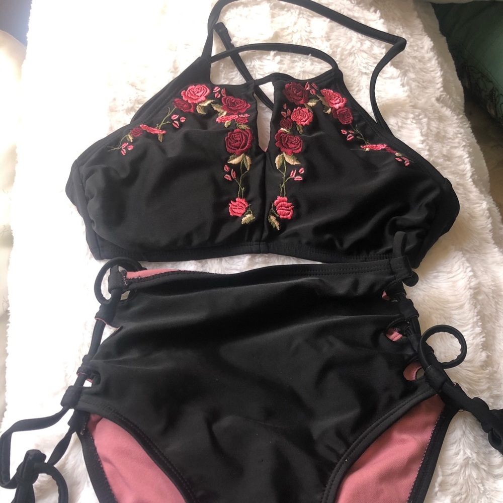 Floral Two Piece 👙